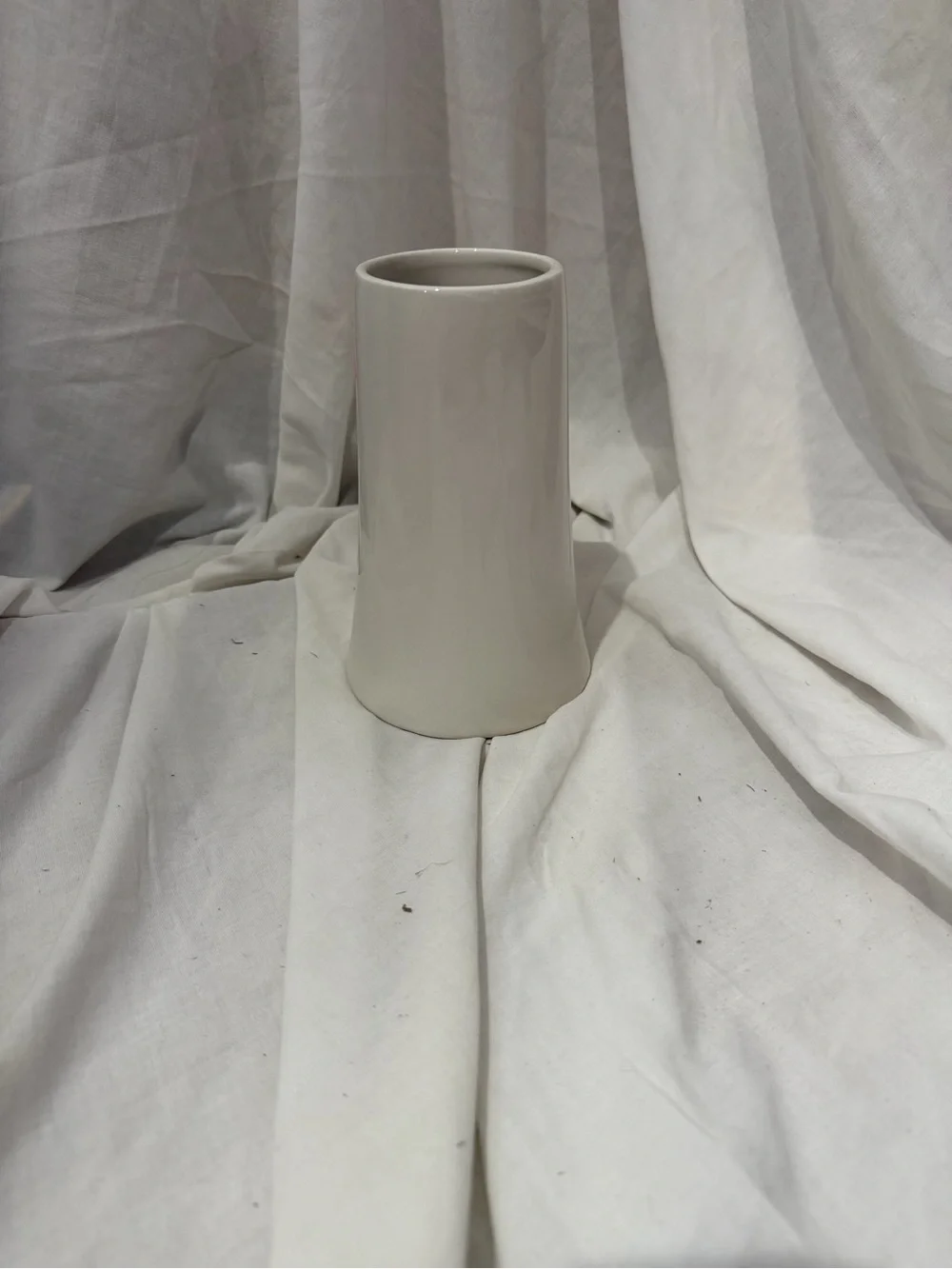 White Ceramic Vase with Yellow Daisy Detail